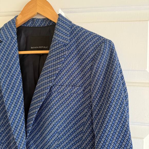 Banana Republic Blue Geometric Ikat Striped Blazer Lined Size 8 Boxy Career - Picture 2 of 6